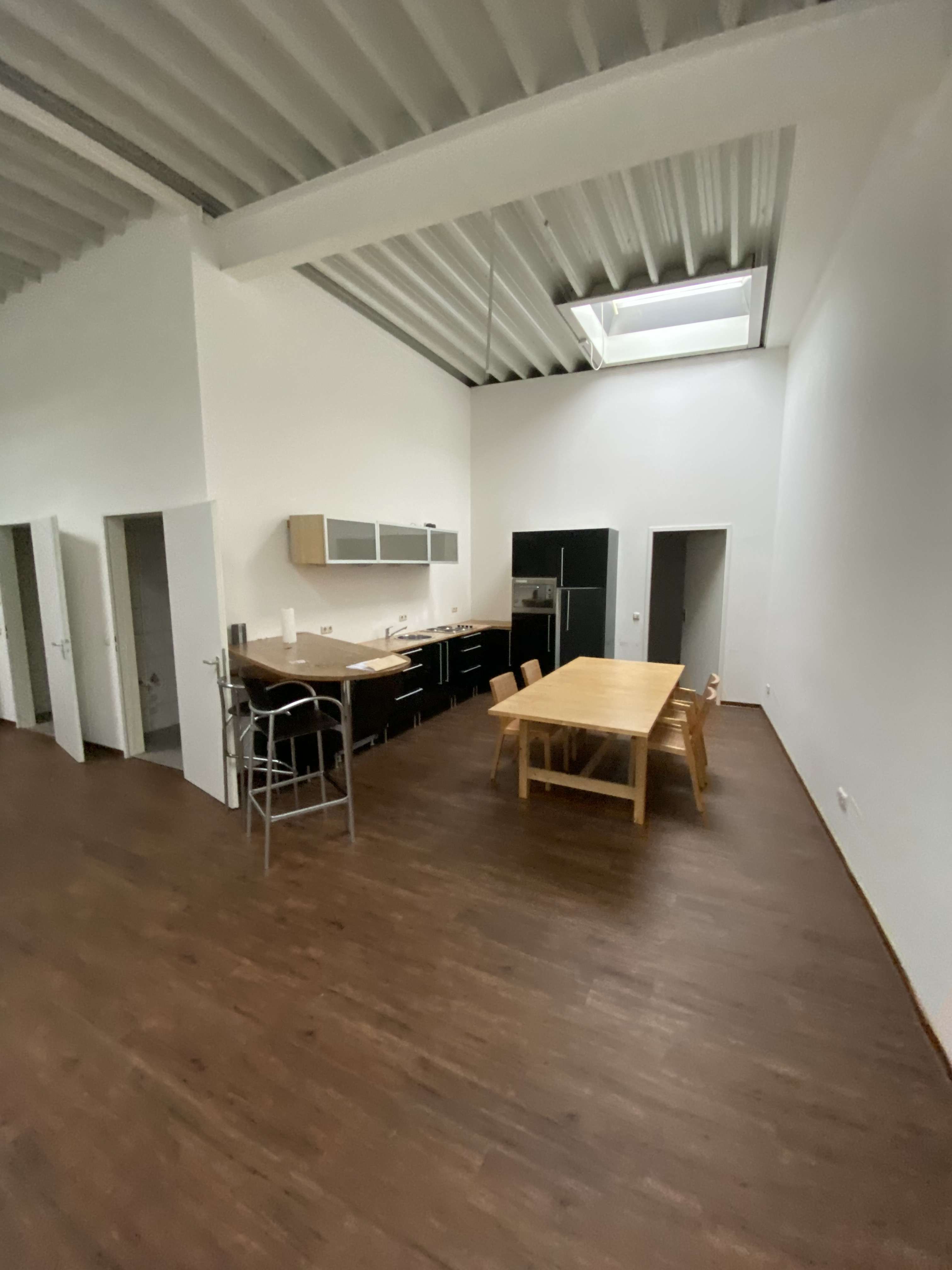 Essen-Bergerhausen // Moderne geräumige Büroeinheit zu vermieten