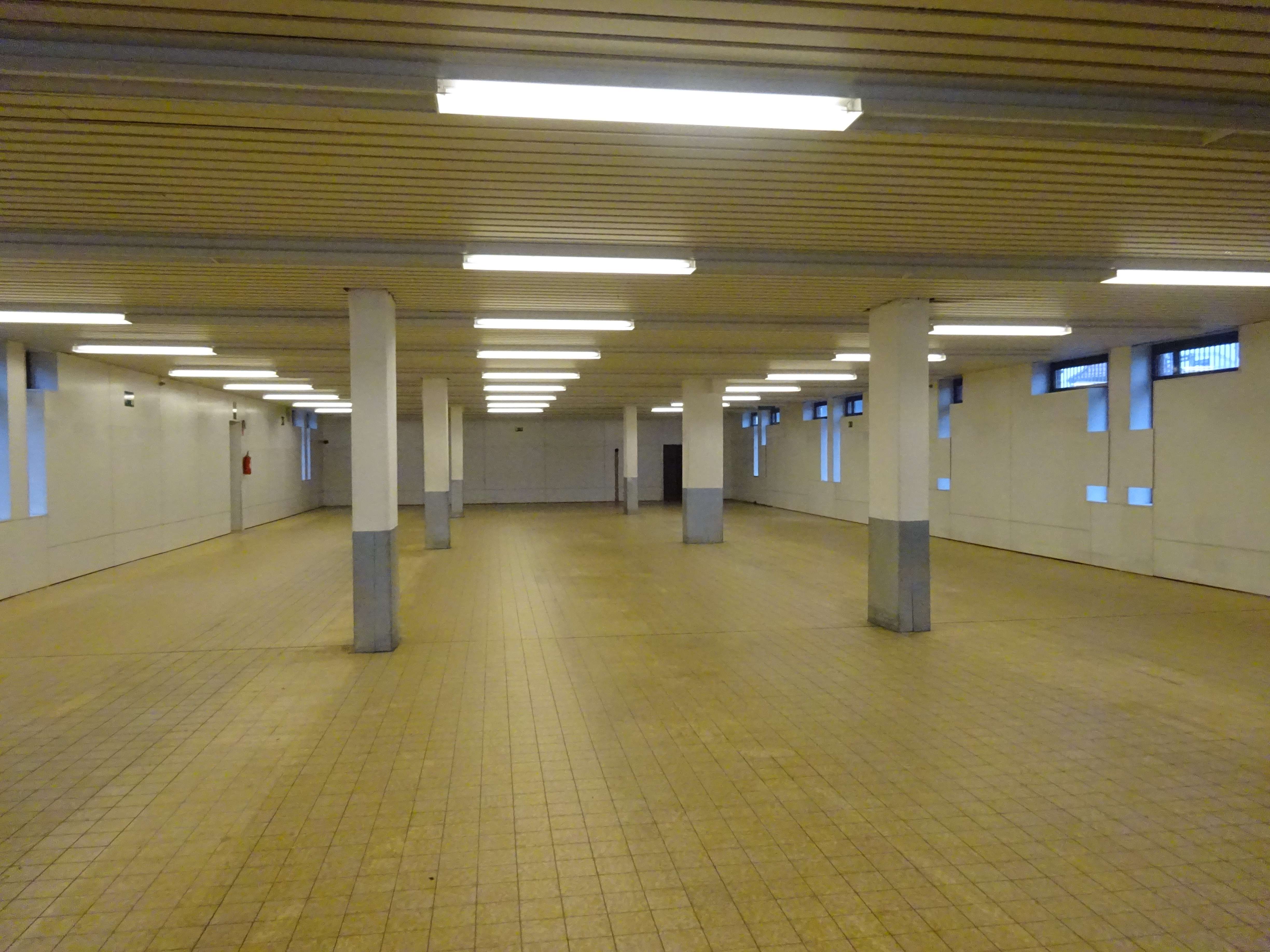 Attraktive Gewerbefläche in Witten – ideale Erreichbarkeit & viele Stellplätze