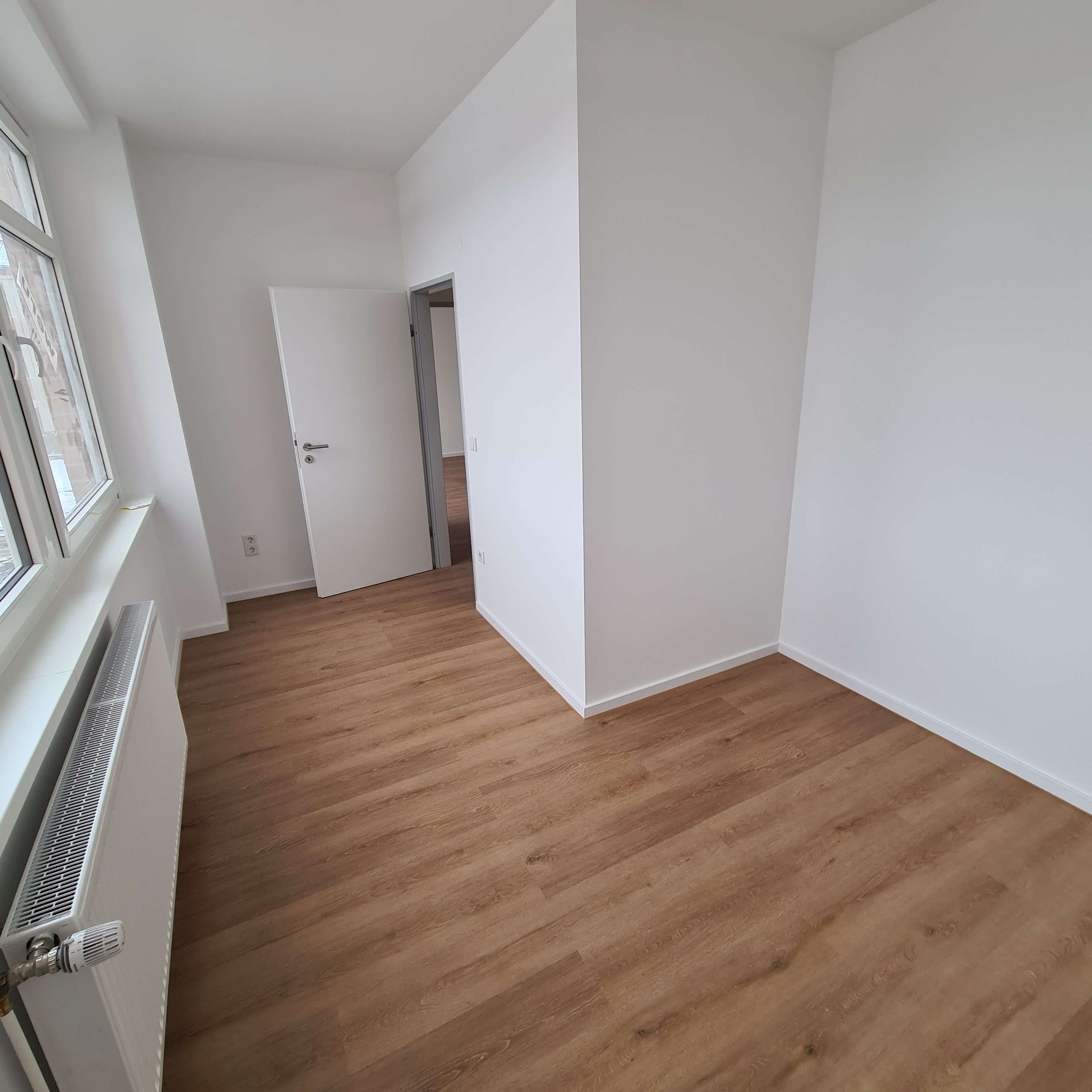 Sehnde // schöne helle 2-Zimmer-Wohnung (108)